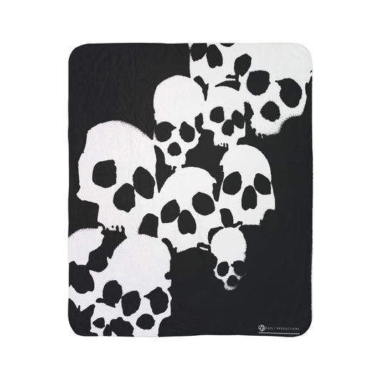 Skull Cluster Sherpa Blanket — Cozy Black & White Gothic Fleece Throw