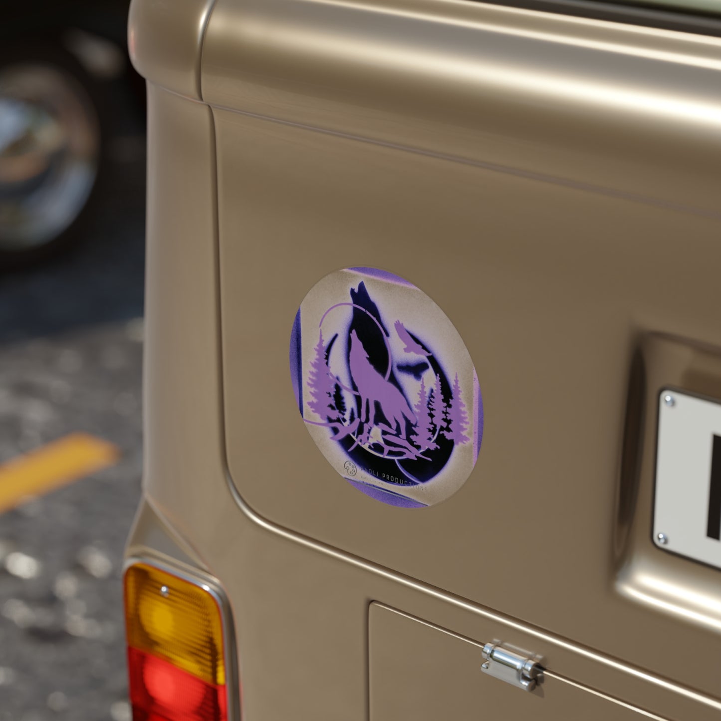 Wolf Howl Round Sticker — Transparent Outdoor Decal for Cars, Water Bottles & Laptops