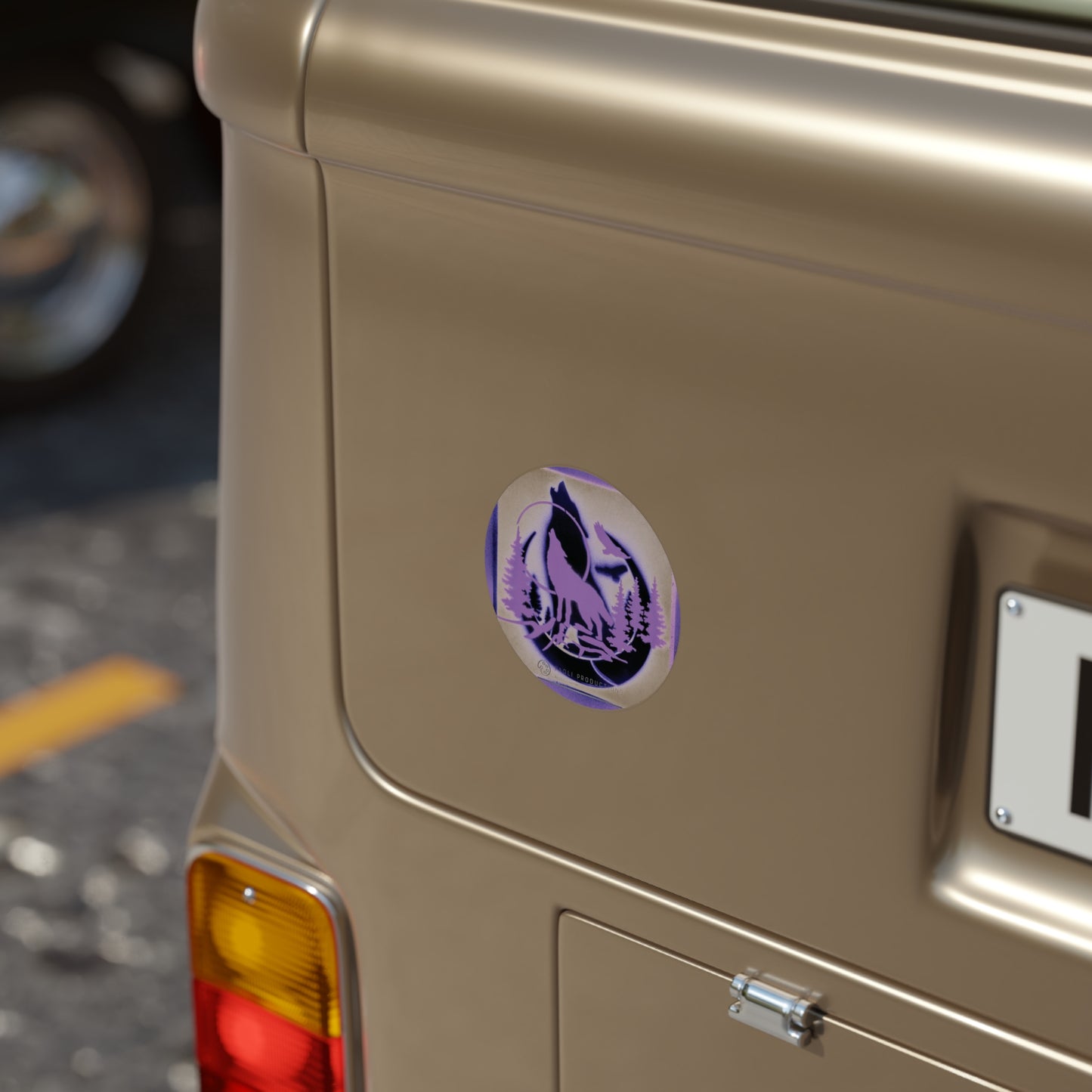 Wolf Howl Round Sticker — Transparent Outdoor Decal for Cars, Water Bottles & Laptops