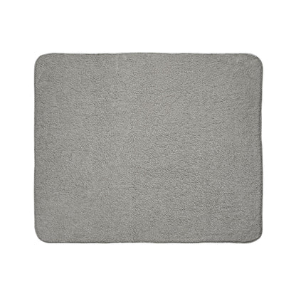 Skull Cluster Sherpa Blanket — Cozy Black & White Gothic Fleece Throw