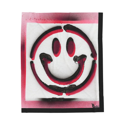 Smileee - Cozy Velveteen Plush Blanket with Cheerful Smile Design | Modern Home Decor, Soft Throw, Gift for Friends, Vibrant Cozy Decor